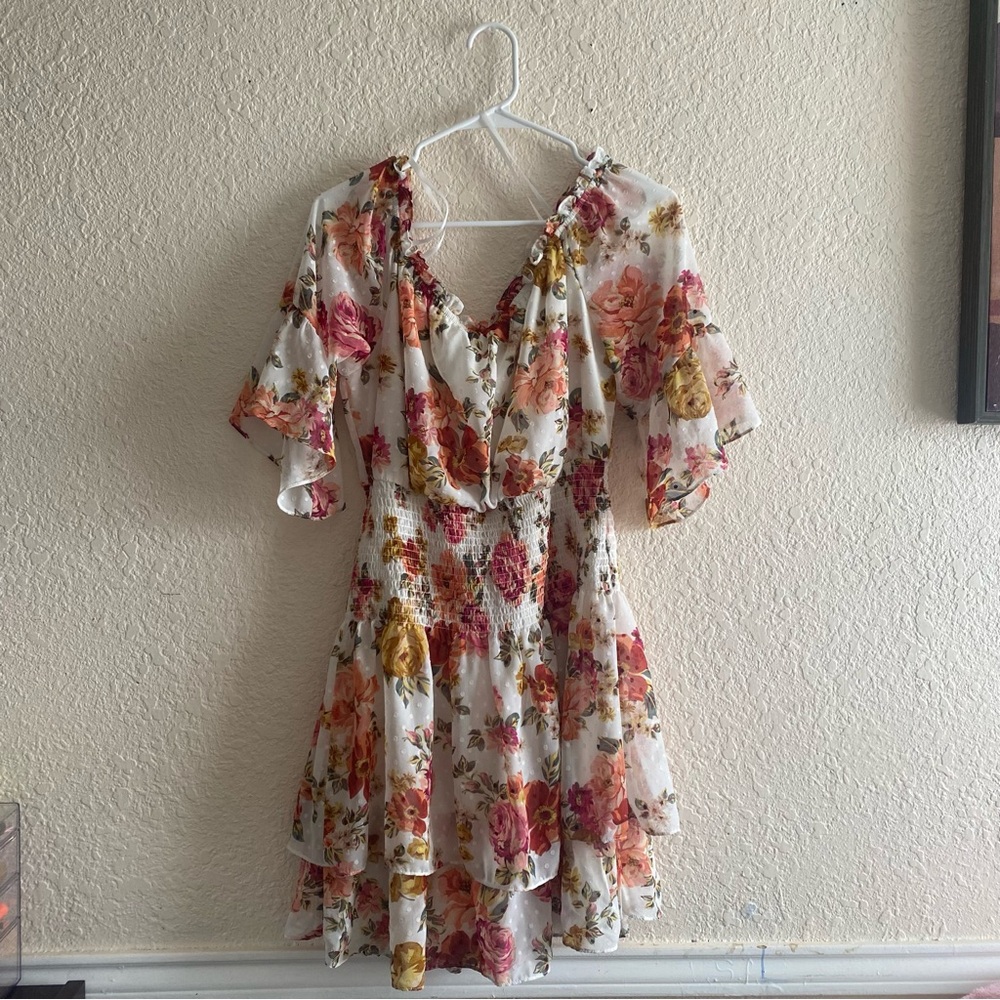 Premier Amour White Floral Dress